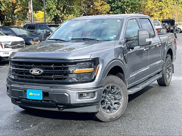 Used 2024 Gray Ford XLT image 3