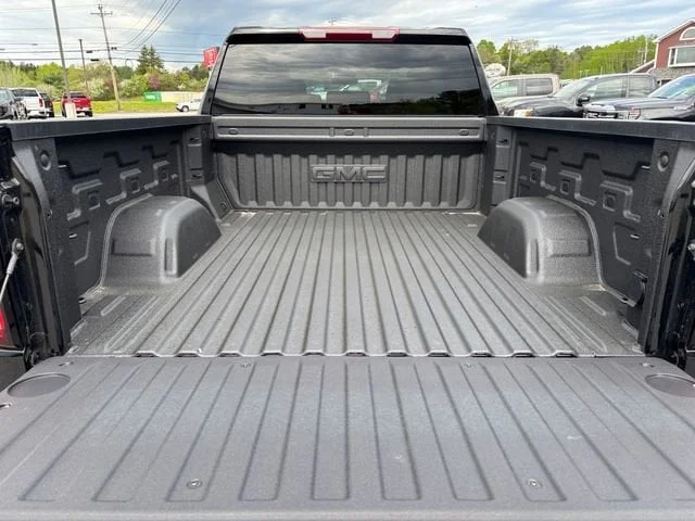 New 2026 Onyx Black GMC Elevation image 17