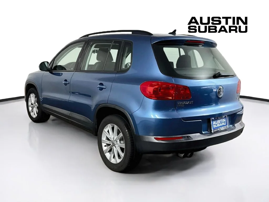 Used 2018 Blue Volkswagen 2.0T image 5