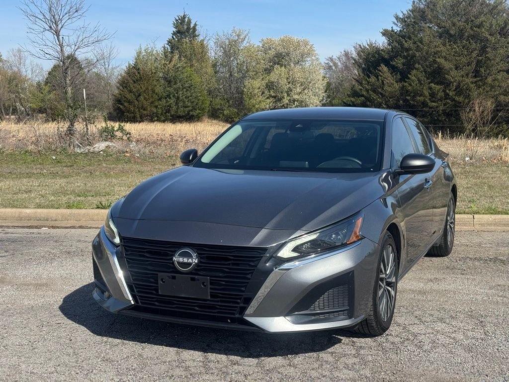 2024 Nissan Altima SV