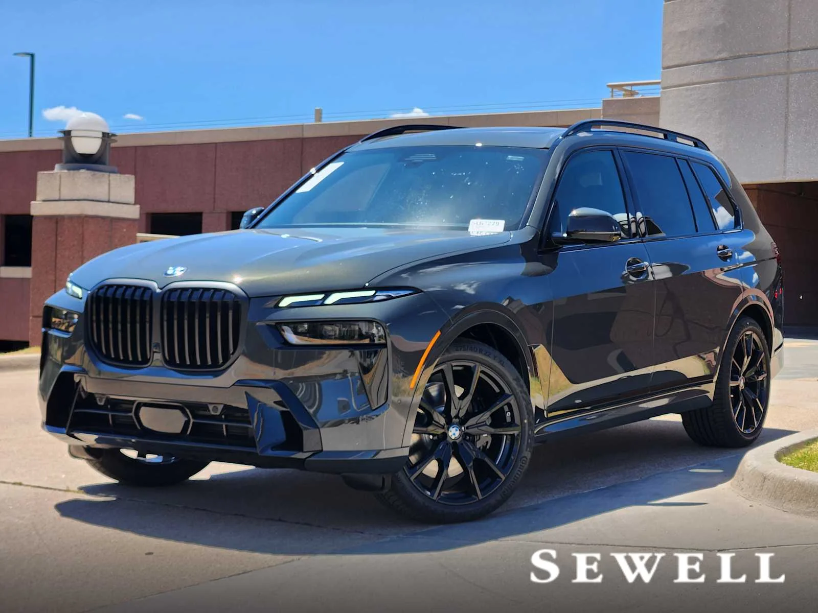 2027 BMW X7