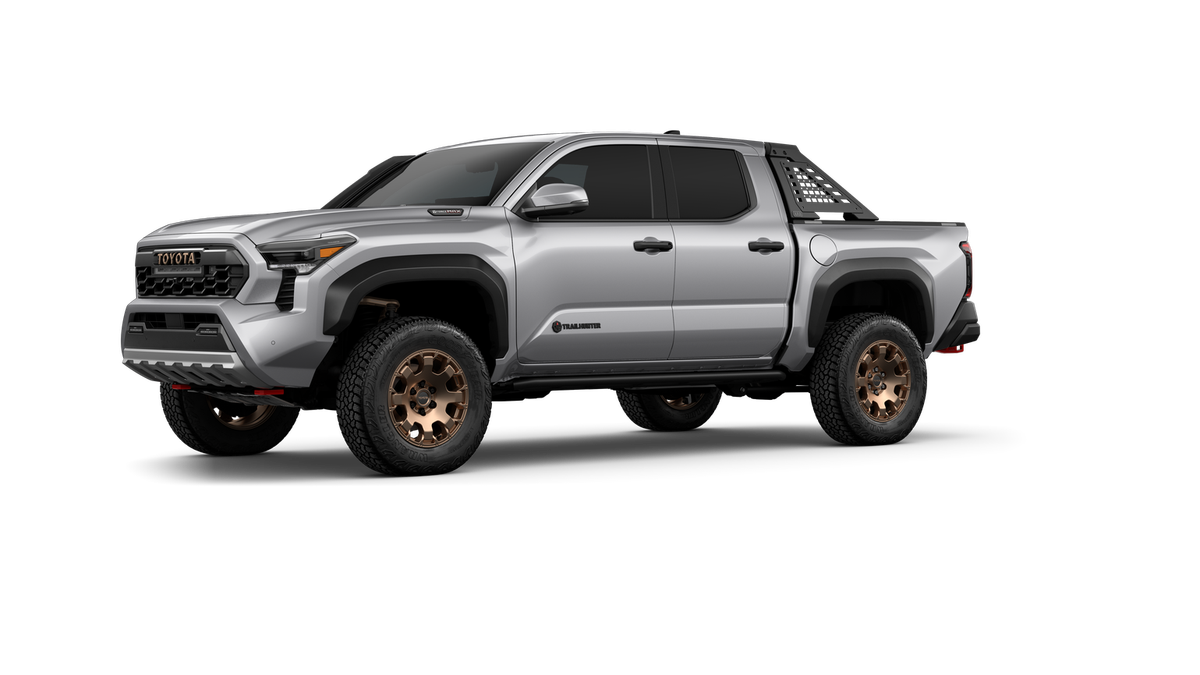 New 2026 Celestial Silver Metallic Toyota Trailhunter image 24