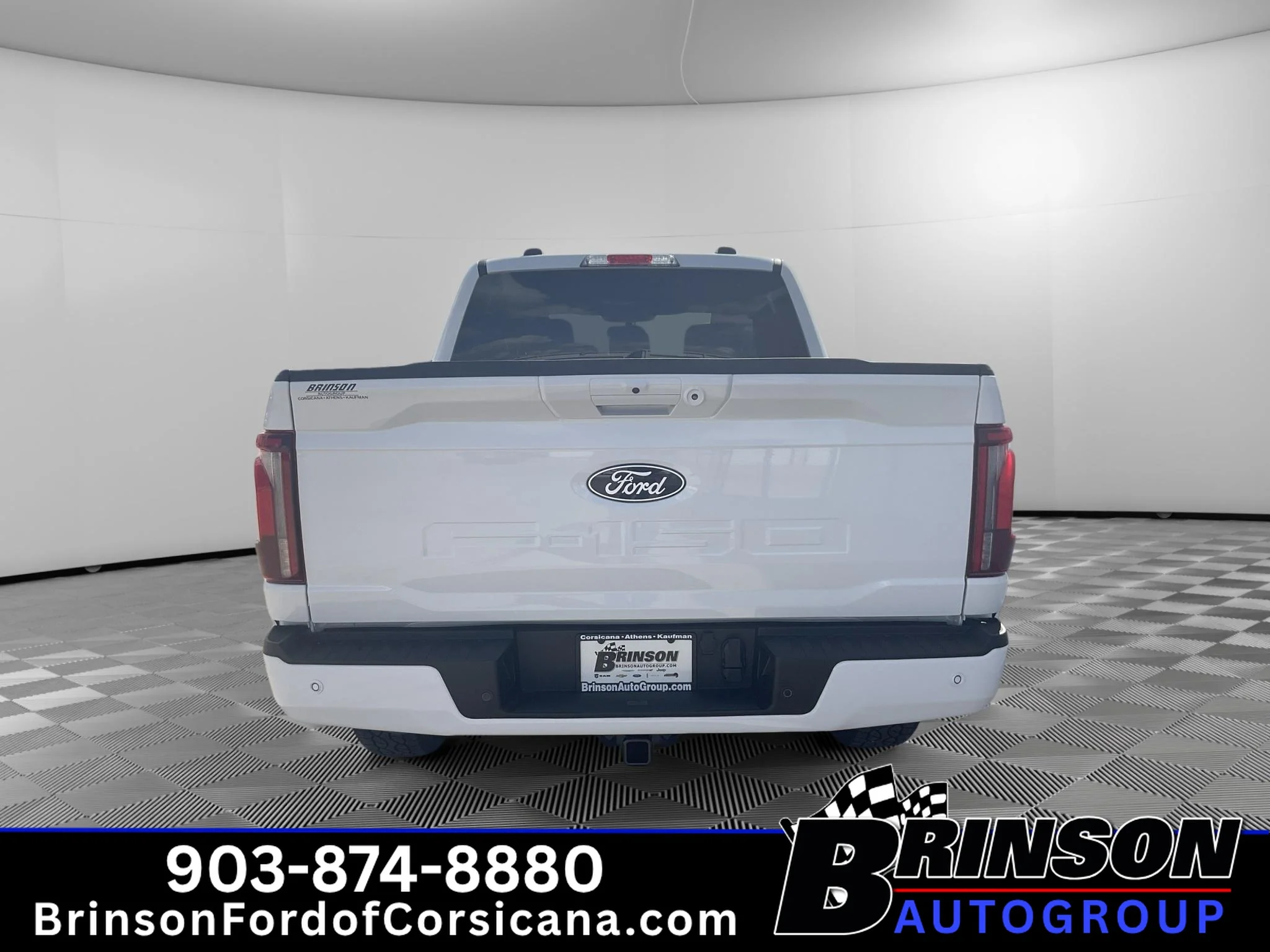 New 2026 Oxford White Ford Lariat® image 4