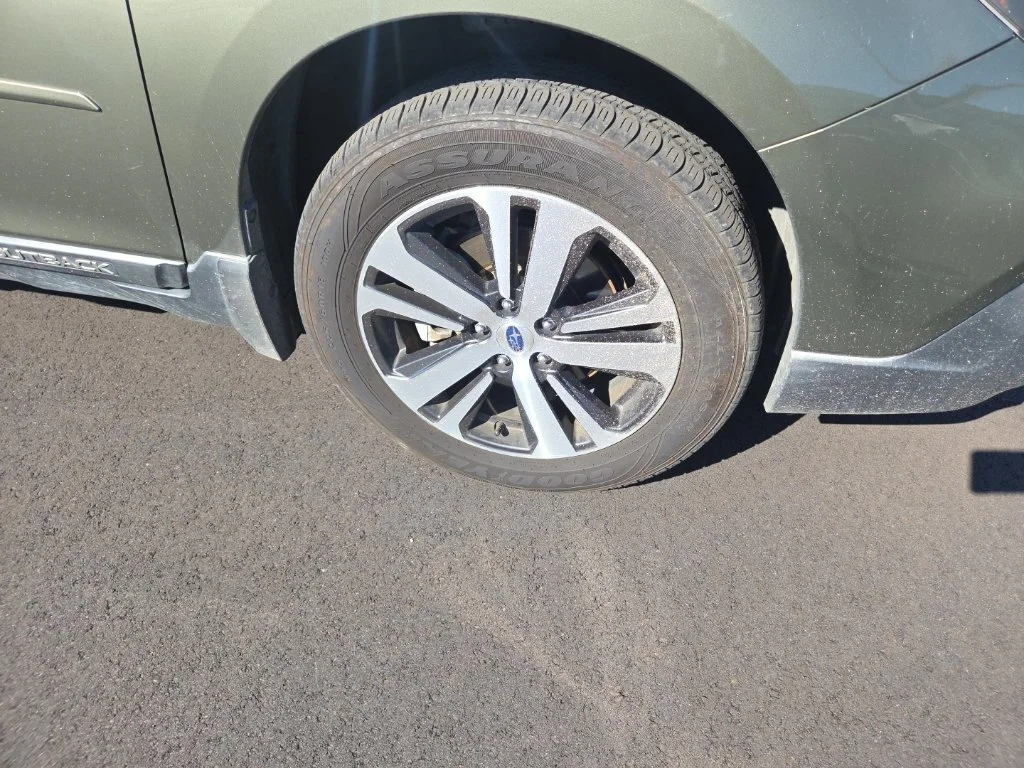Used 2018 Green Subaru 2.5i image 22