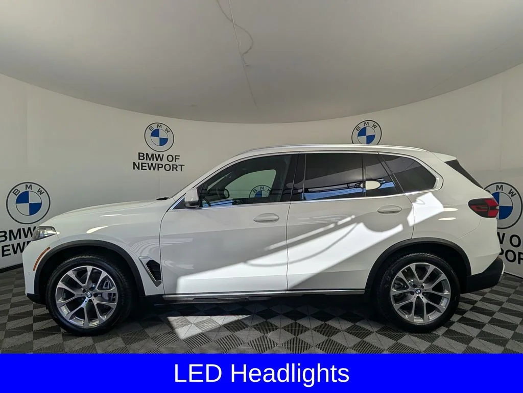 Used 2026 Alpine White BMW xDrive40i image 5