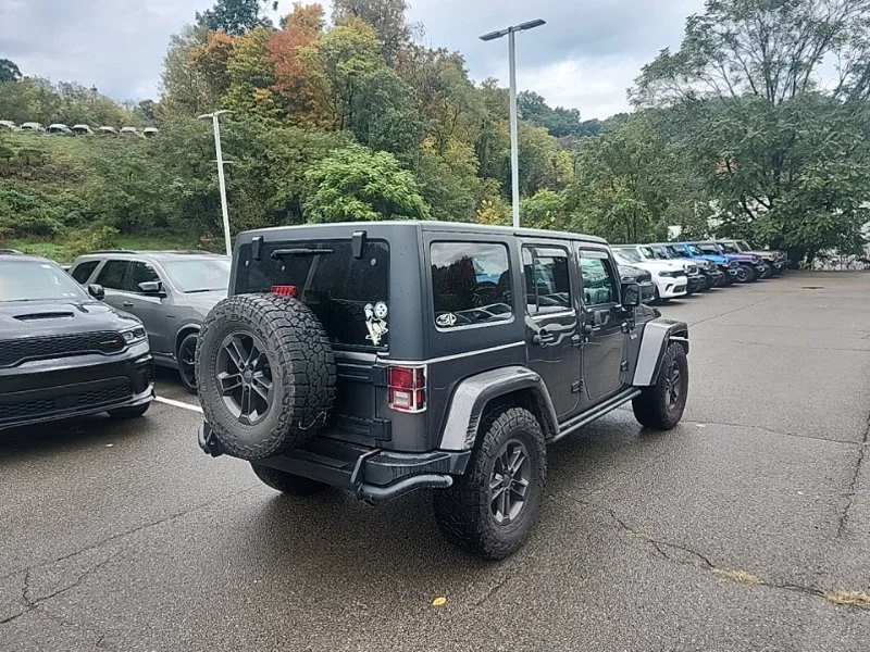 Used 2018 Gray Jeep Unlimited Sport image 7