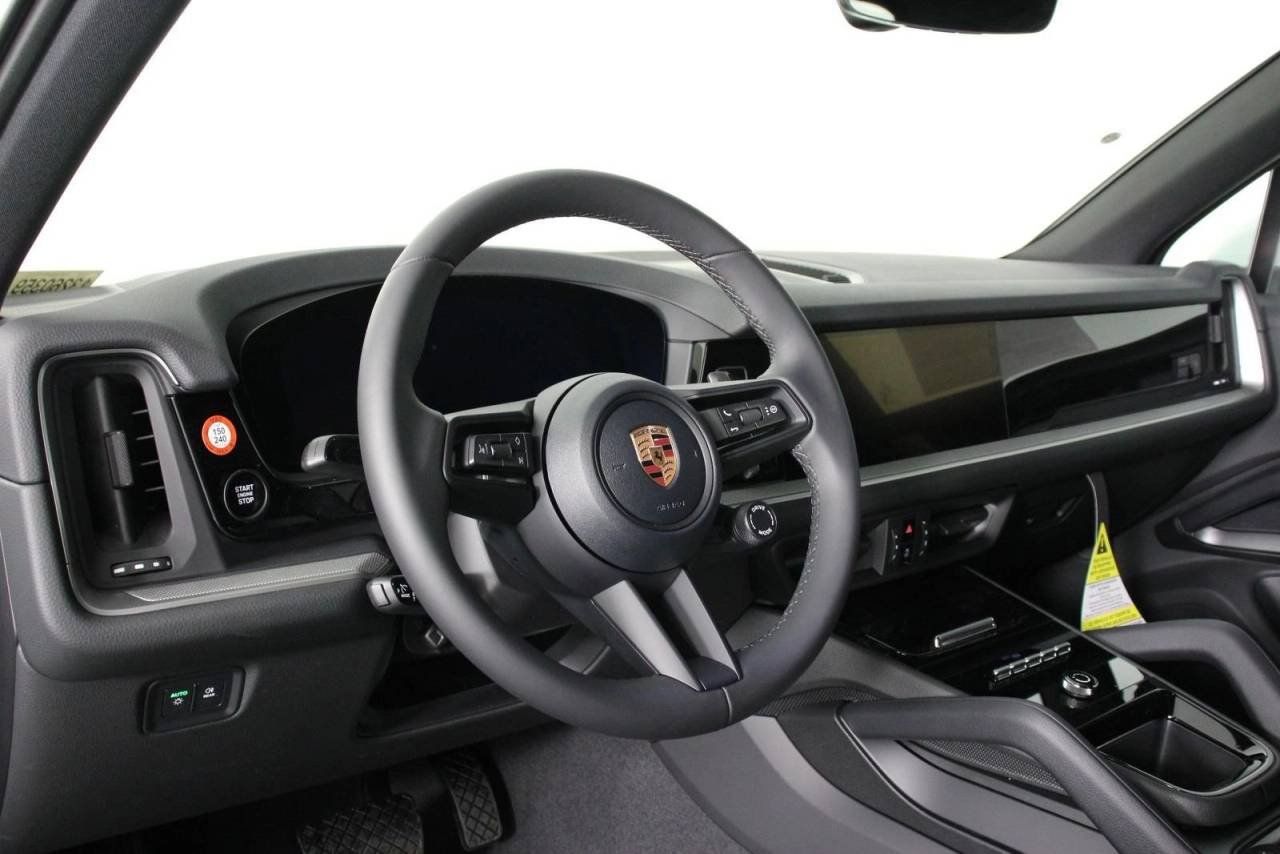Certified Used 2026 White Porsche  image 4