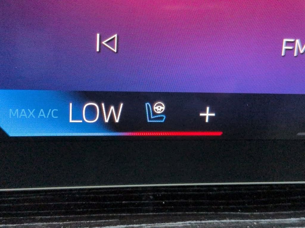 New 2026 Tanzanite Blue II Metallic BMW xDrive60 image 23