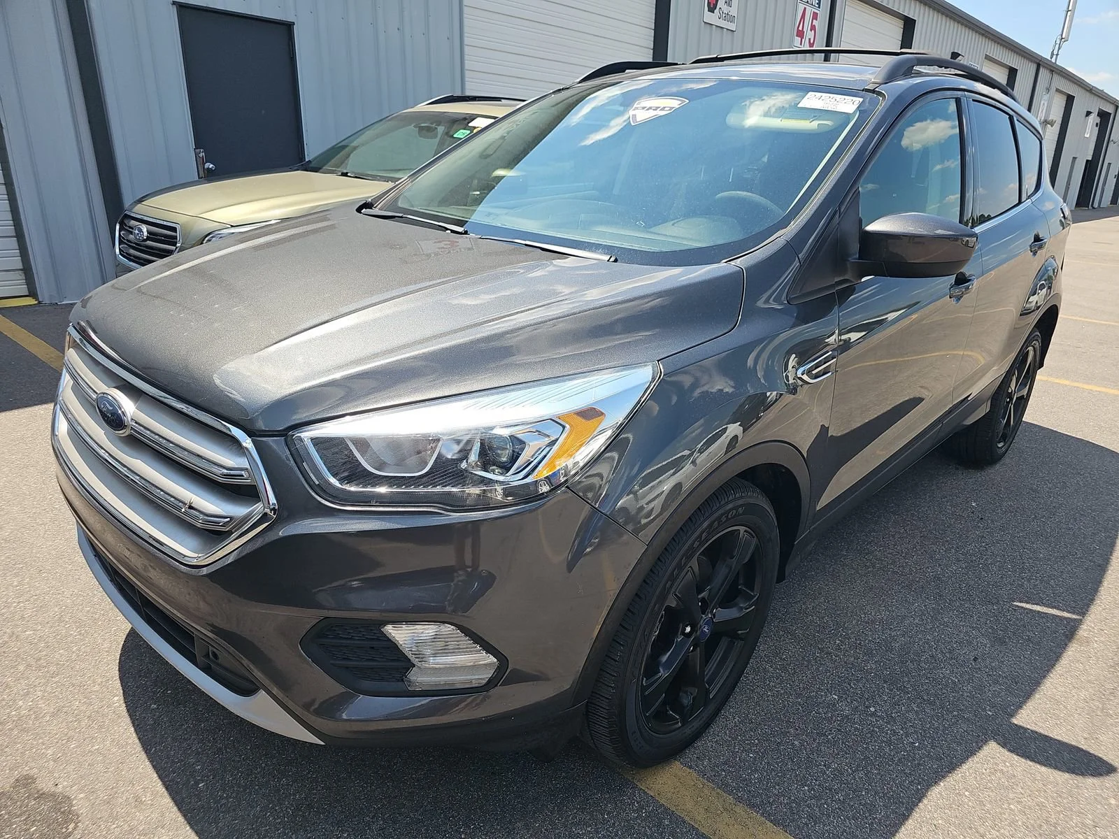 2017 Ford Escape SE's photo