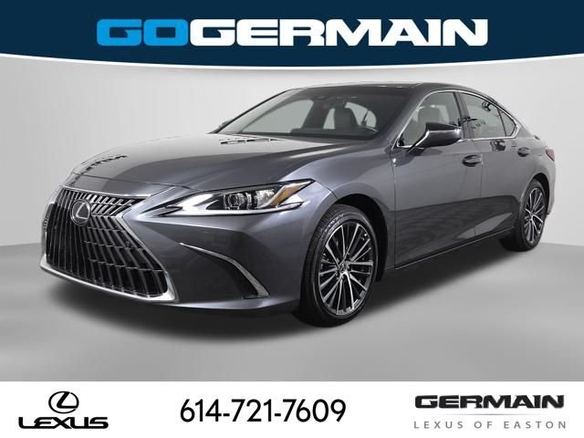 2025 Lexus ES 300h 300h's photo