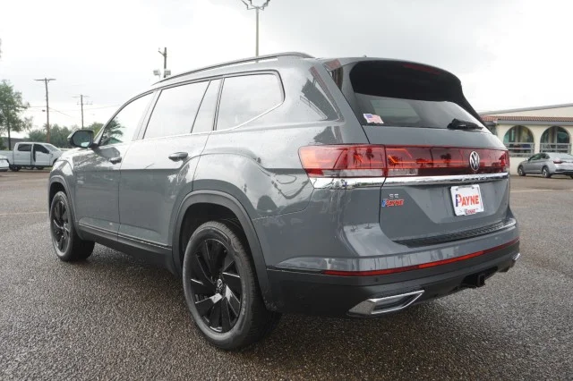 New 2026 Pure Gray Volkswagen 2.0T SE w/Technology image 11