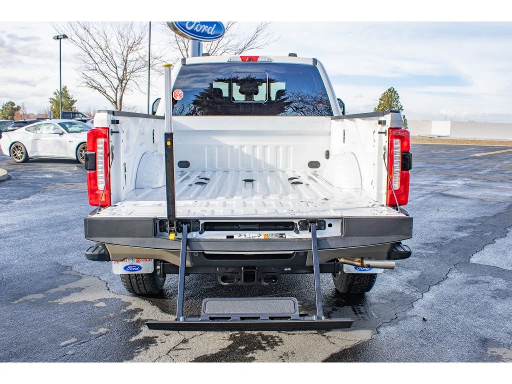 New 2026 Star White Metallic Tri-Coat Ford King Ranch image 12