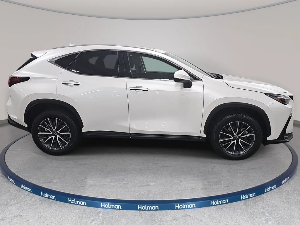Used 2024 White Lexus 350 Base image 5