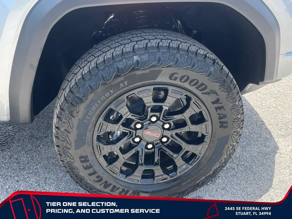 New 2026 Sterling Metallic GMC Elevation image 21