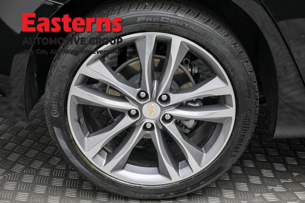 Used 2024 Black Chevrolet LT image 28