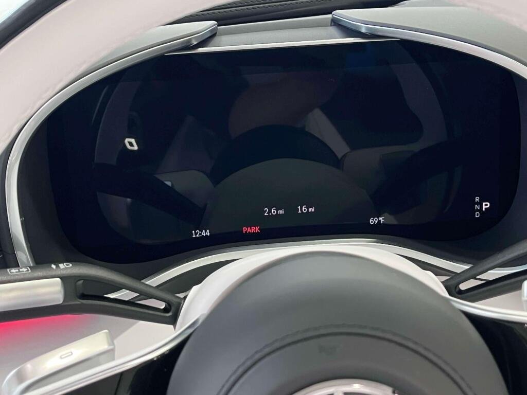 New 2026 MANUFAKTUR Garnet Red Metallic (Red Ambiance) Mercedes-Benz Maybach SL 680 Monogram Series image 3