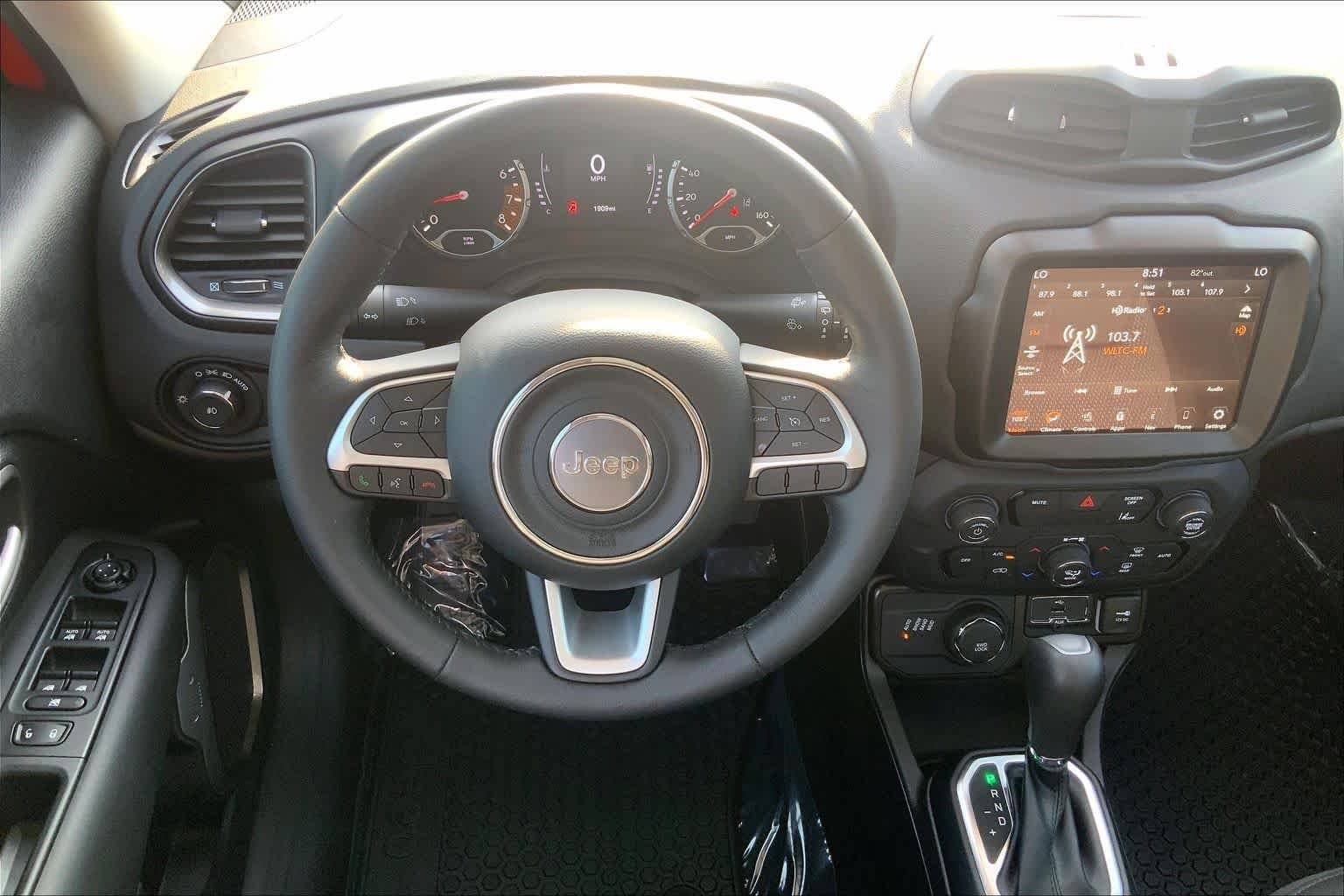 Pre-Owned 2023 Jeep Renegade Latitude