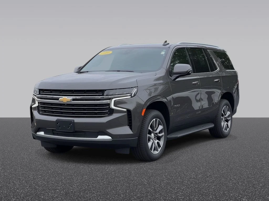 Used 2021 Gray Chevrolet LT image 2