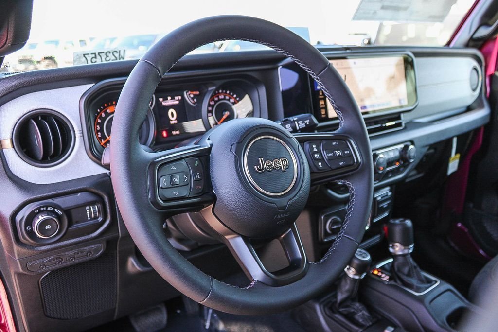 New 2026 Tuscadero Pearlcoat Jeep Sport S image 16