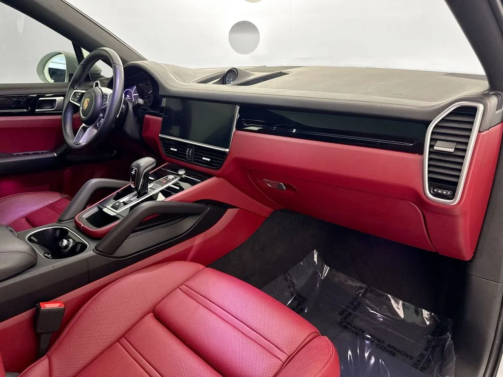 Used 2022 White Porsche Base image 30