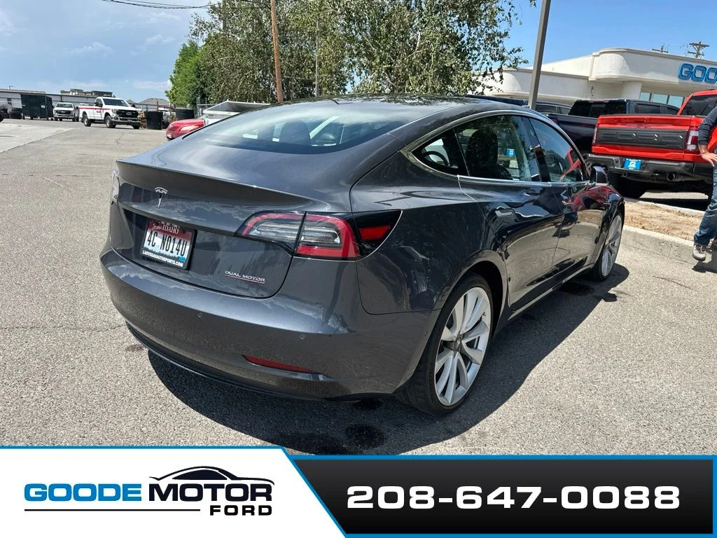 Used 2018 Silver Tesla Long Range image 3