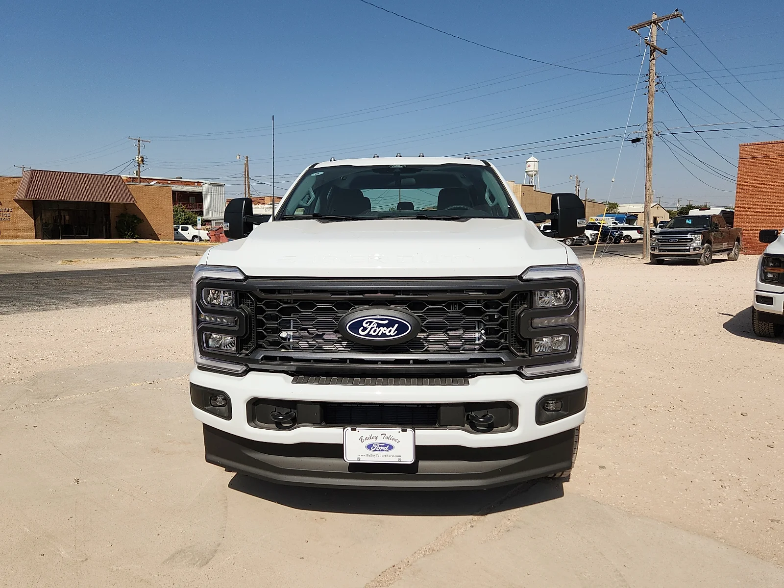 New 2027 Oxford White Ford XL image 2