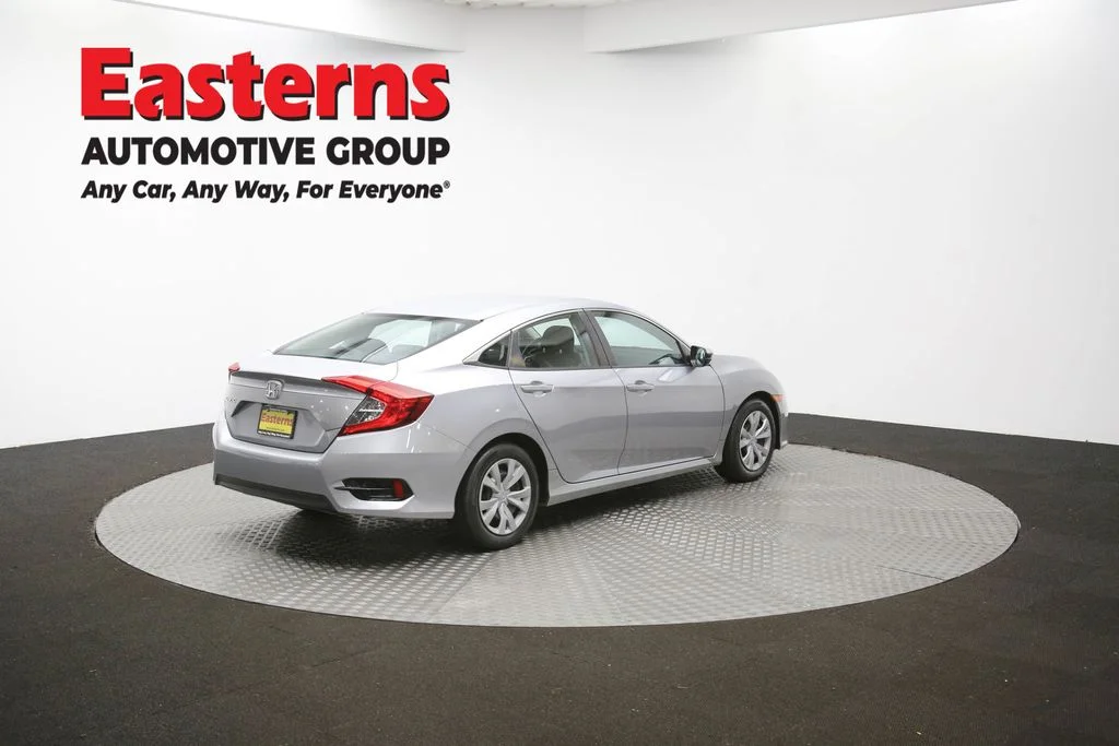 Used 2018 Silver Honda LX image 36