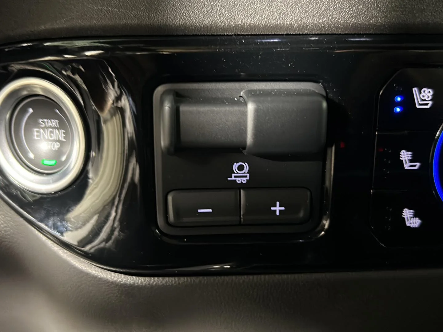 Used 2025 Cypress Gray Chevrolet ZR2 image 31