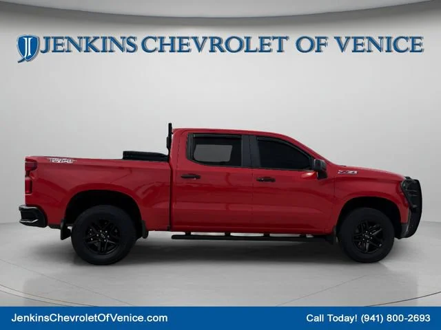 Used 2021 RED HOT Chevrolet LT Trail Boss image 3
