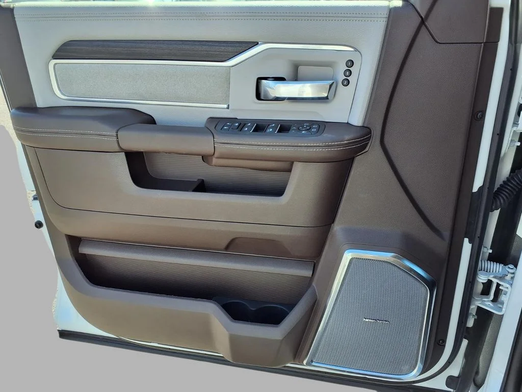 New 2026 Bright White Clear-Coat Exterior Paint RAM Laramie image 18