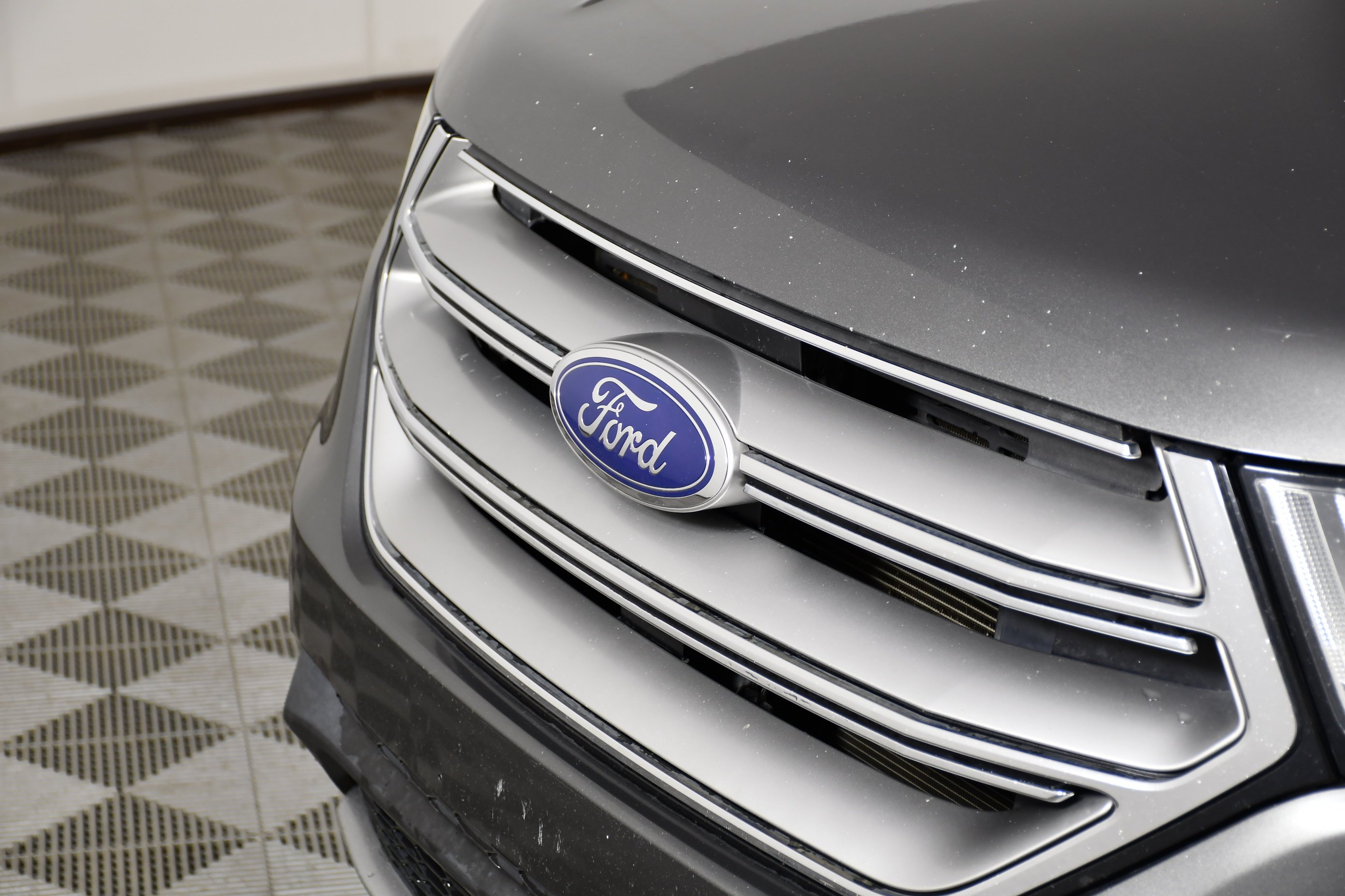 Used 2016 Magnetic Ford Titanium image 11