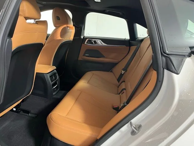 New 2026 White BMW xDrive40 image 15