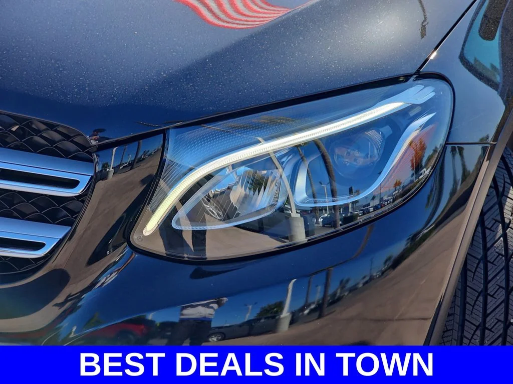 Used 2019 Black Mercedes-Benz GLC 350e image 32
