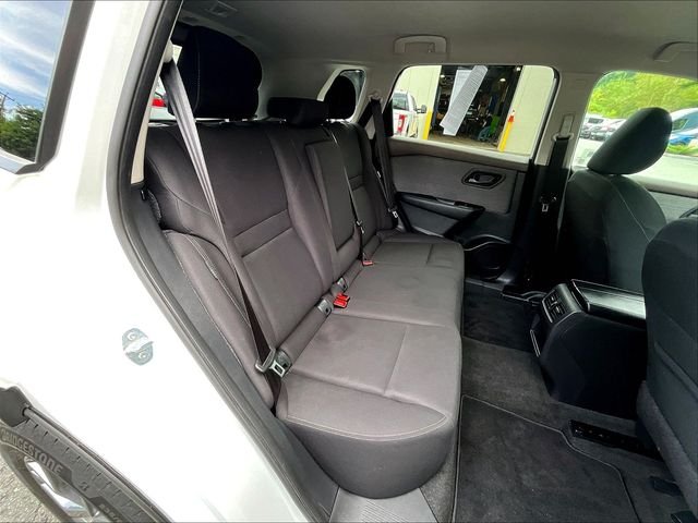Used 2023 White Nissan S image 22