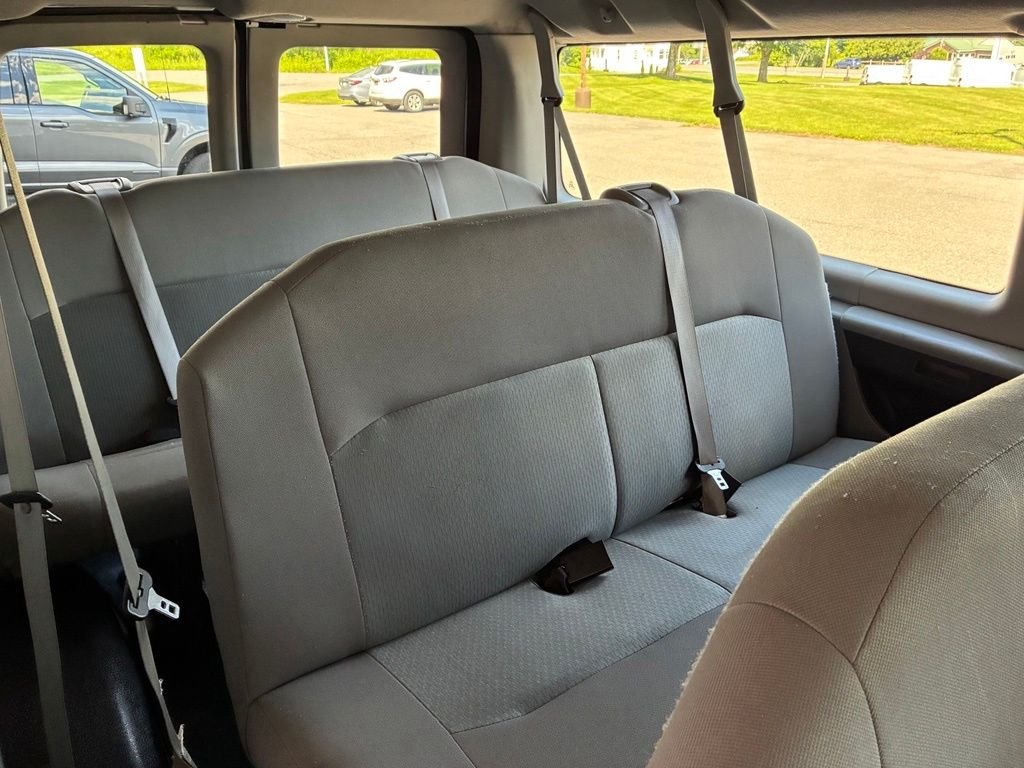 Used 2014 Oxford White Ford XLT image 42