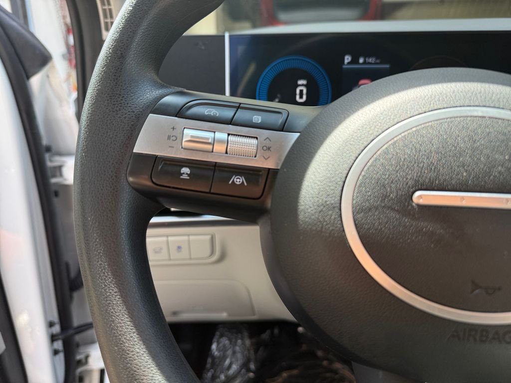 Used 2026 White Hyundai SEL image 24