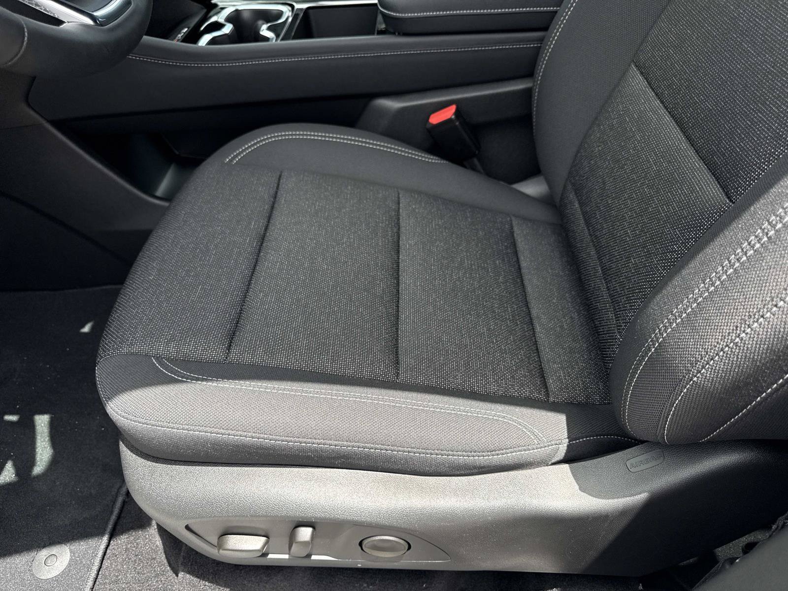 2026 Chevrolet Traverse LT - Photo 20