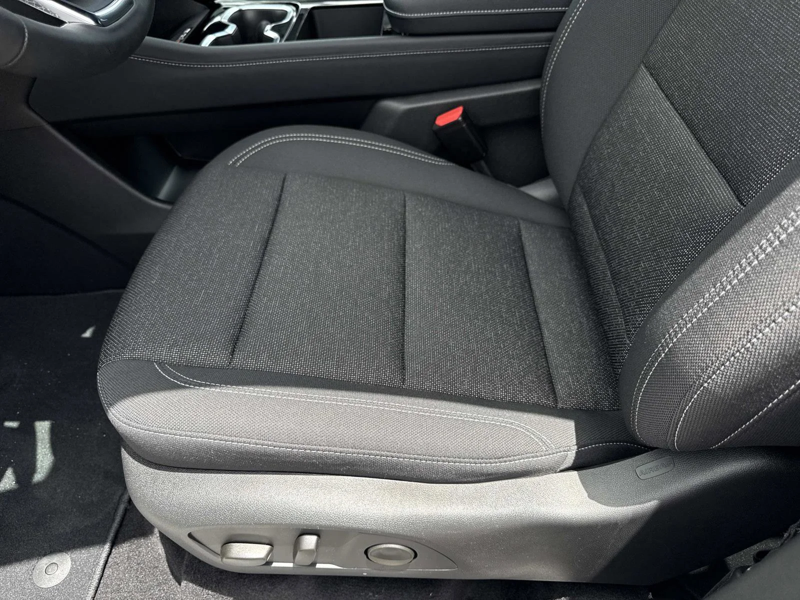 2026 Chevrolet Traverse LT - Photo 20