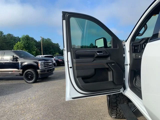 Used 2026 White GMC AT4 image 22