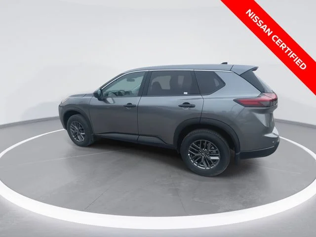 Used 2025 Gray Nissan S image 6