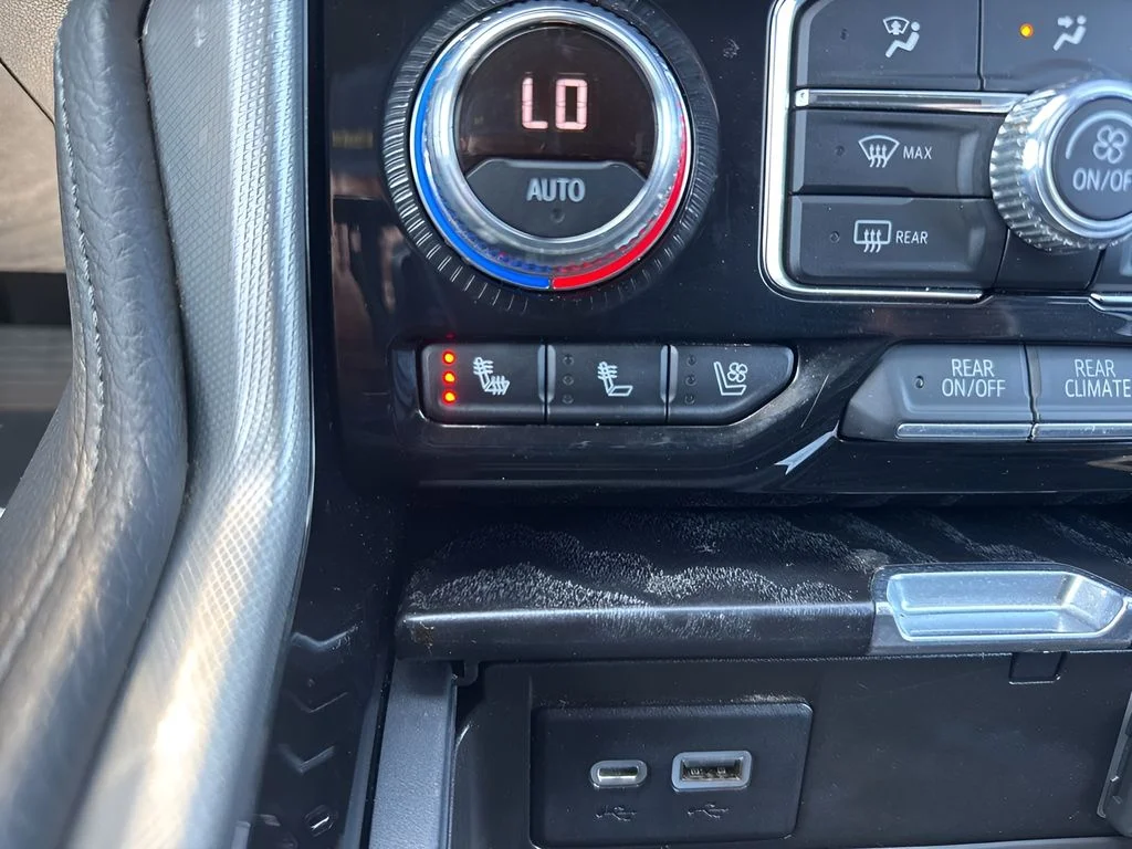 Used 2021 Black GMC Denali image 22