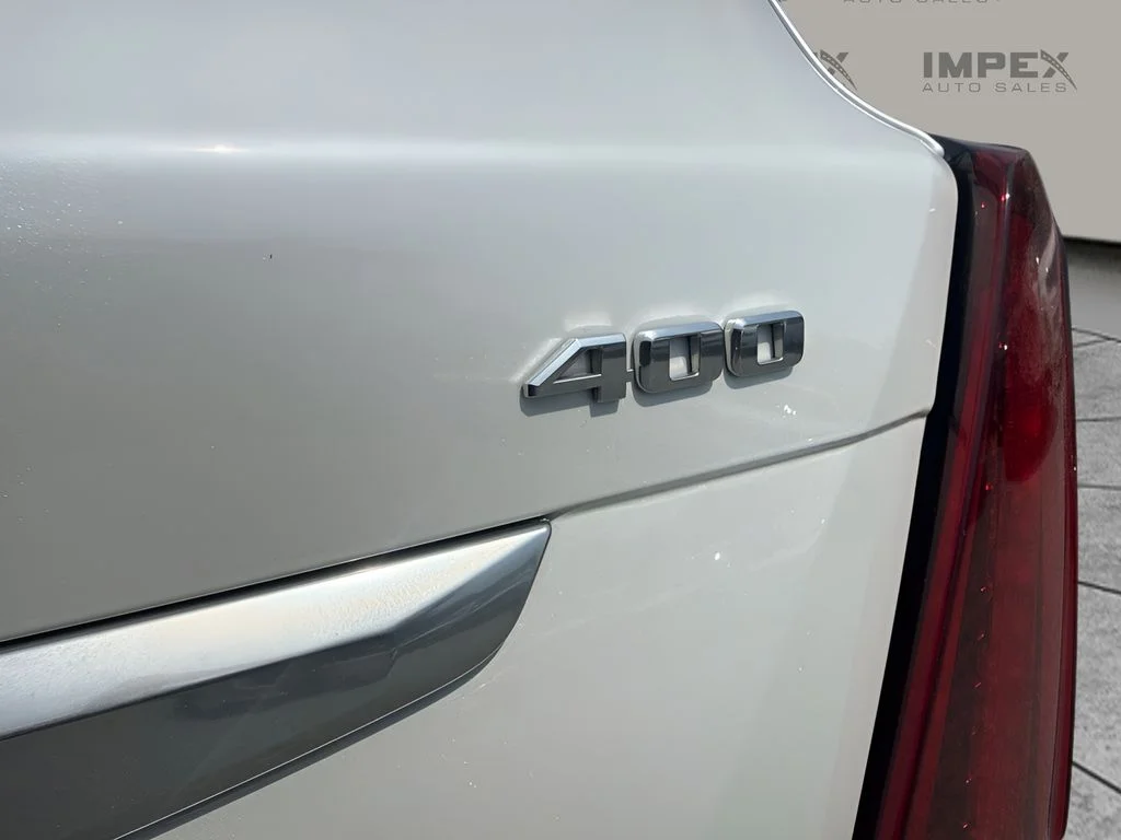 Used 2025 White Cadillac Premium Luxury image 34