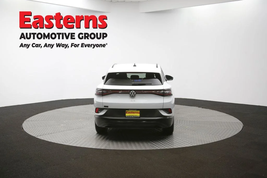 Used 2021 White Volkswagen Pro image 36