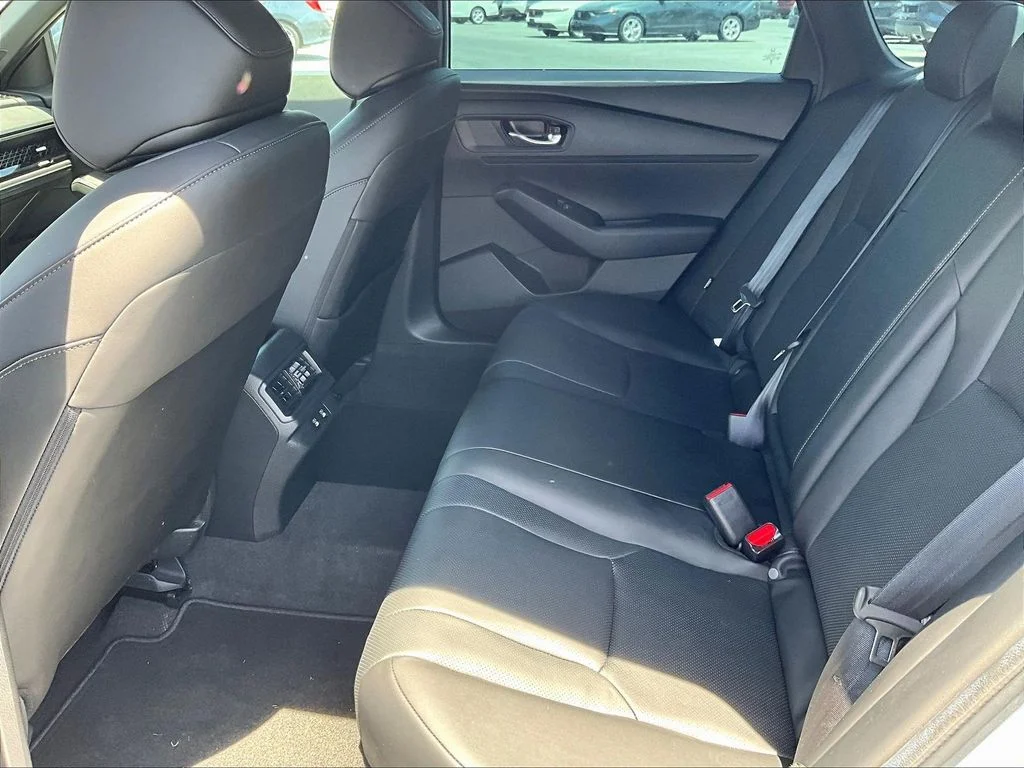 Used 2025 Solar Silver Metallic Honda Sport-L image 8