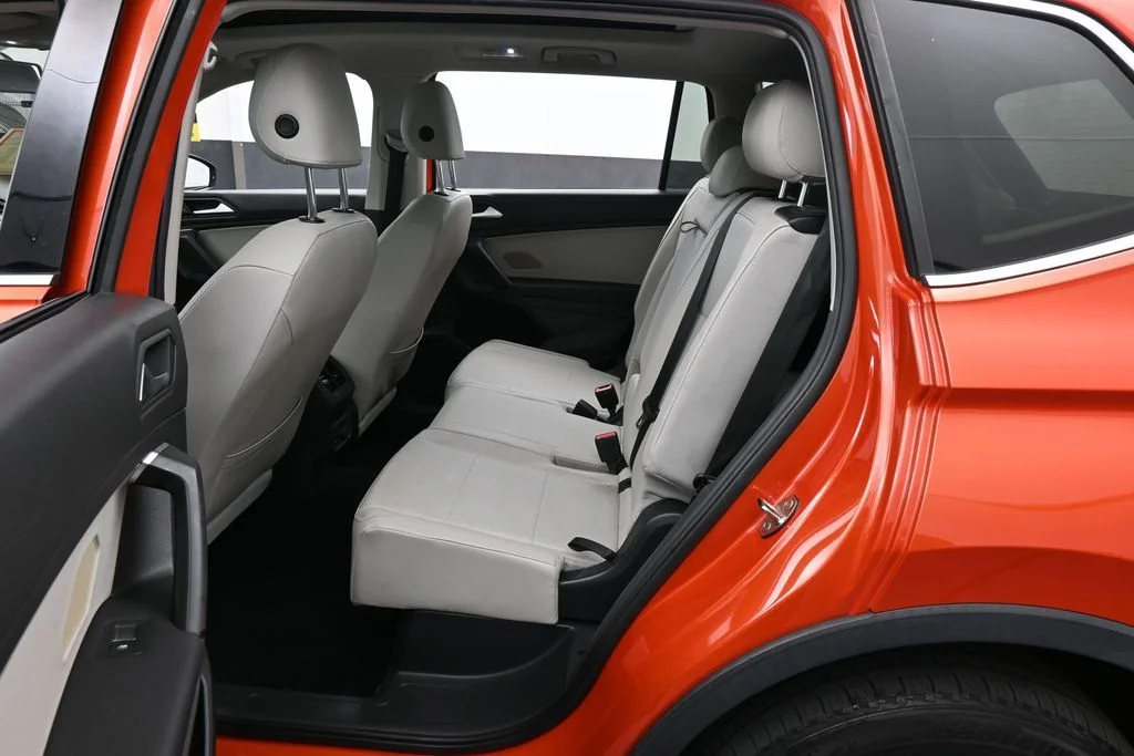 Used 2019 Orange Metallic Volkswagen 2.0T SE image 29