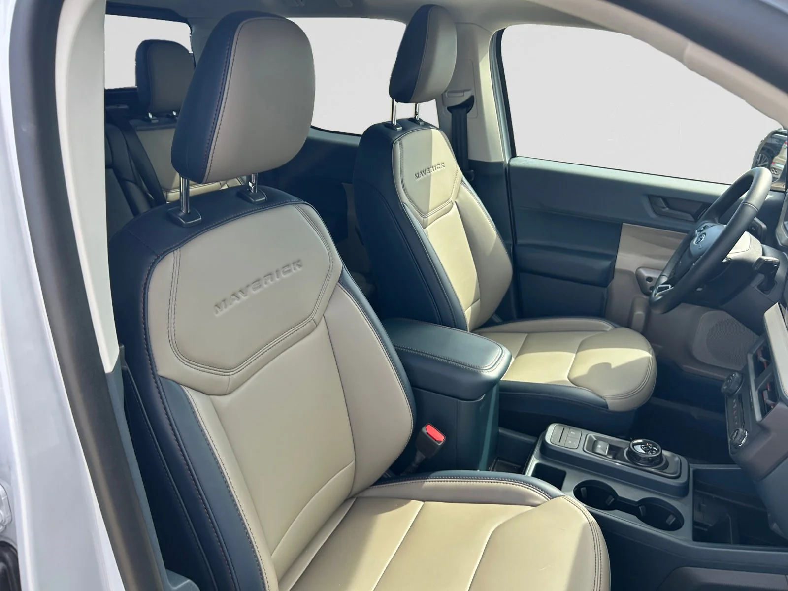 New 2026 Space White Metallic Ford Lariat image 11