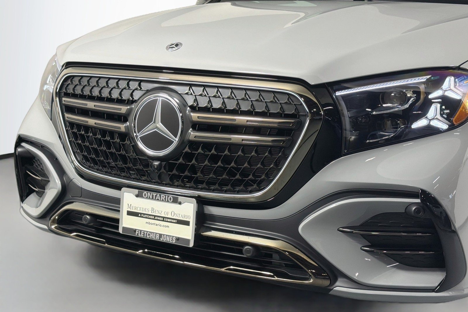 New 2027 MANUFAKTUR Alpine Grey Mercedes-Benz GLS 450 4MATIC® SUV image 14