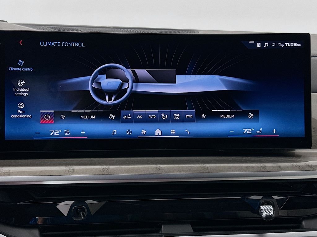 2025 BMW X7 M60i - Photo 16