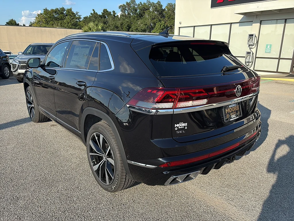 New 2026 Deep Black Pearl Volkswagen 2.0T SEL Premium R-Line 4MOTION image 6