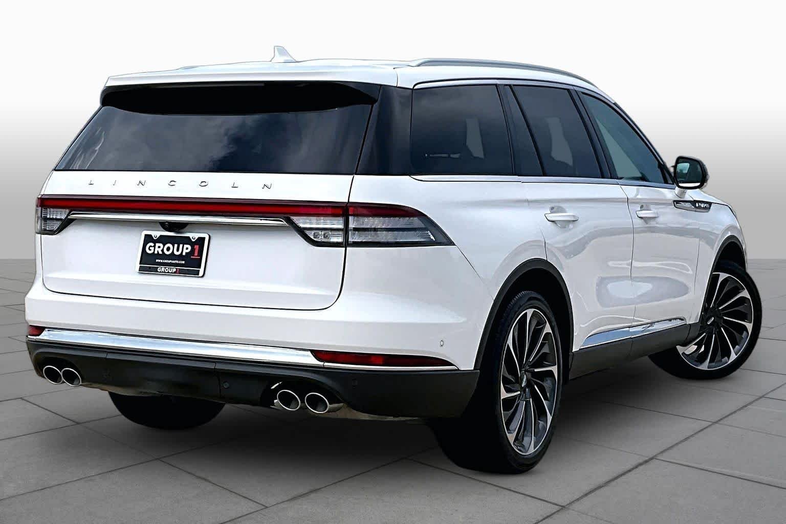 Used 2020 Pristine White Metallic Tri-Coat Lincoln Reserve image 13